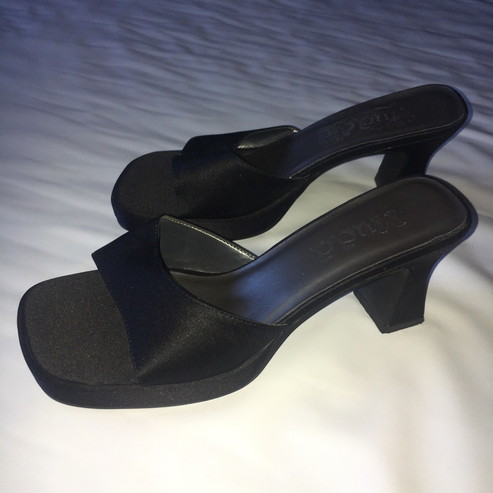 Black Sandals by Mudd